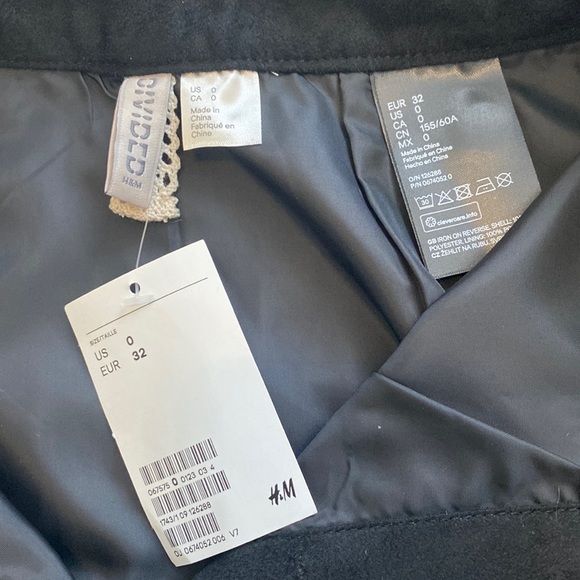 NEW Women’s H&M Size 0 Black Suede Button Up High Waist Skirt - Picture 6 of 6